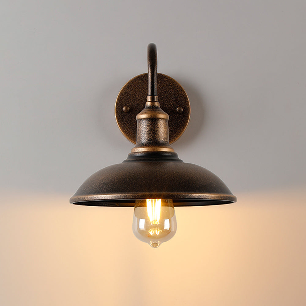 Rustic Outdoor Wall Lamp – Warm LED Illumination