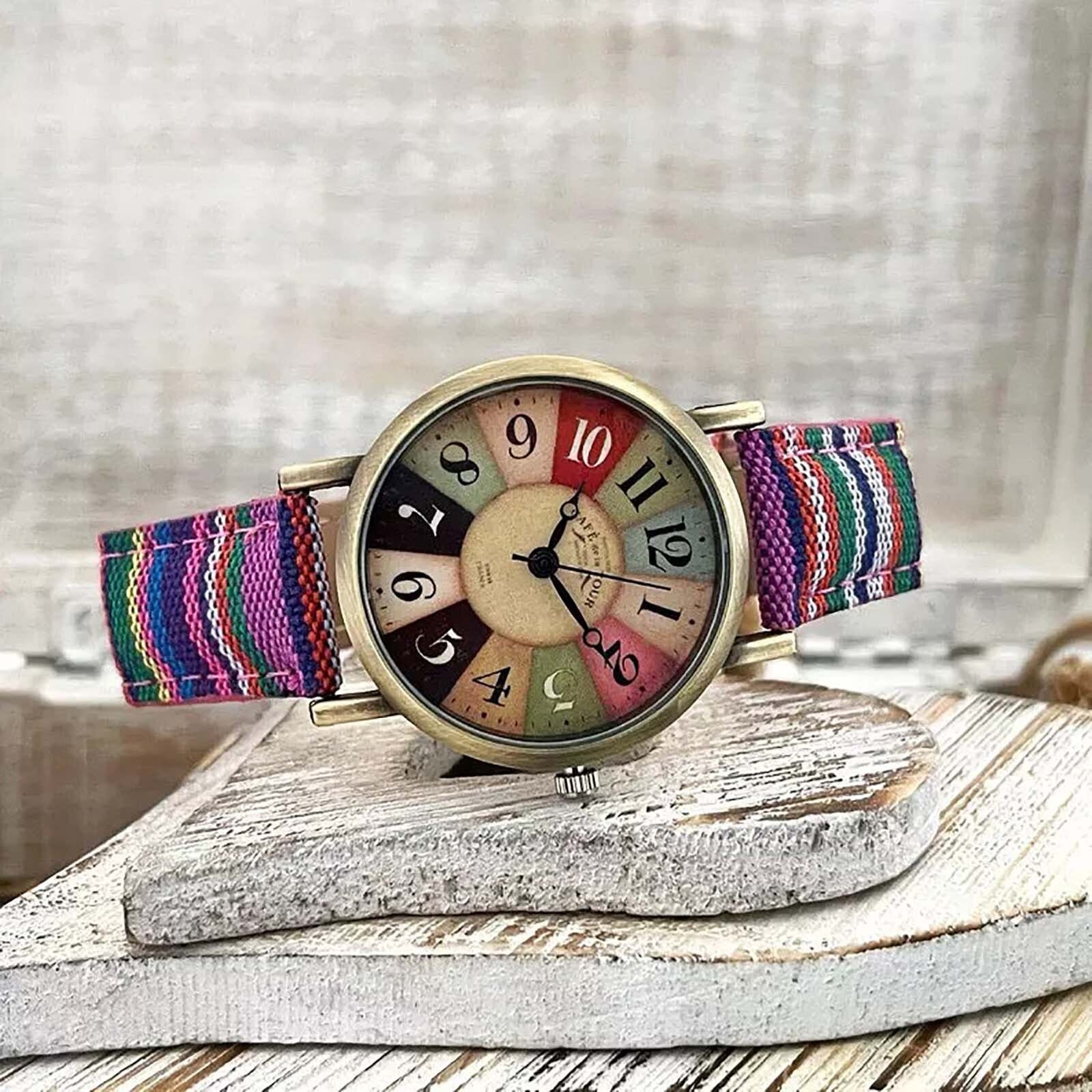 Colorful Watch – Retro Design with a Fun Woven Band