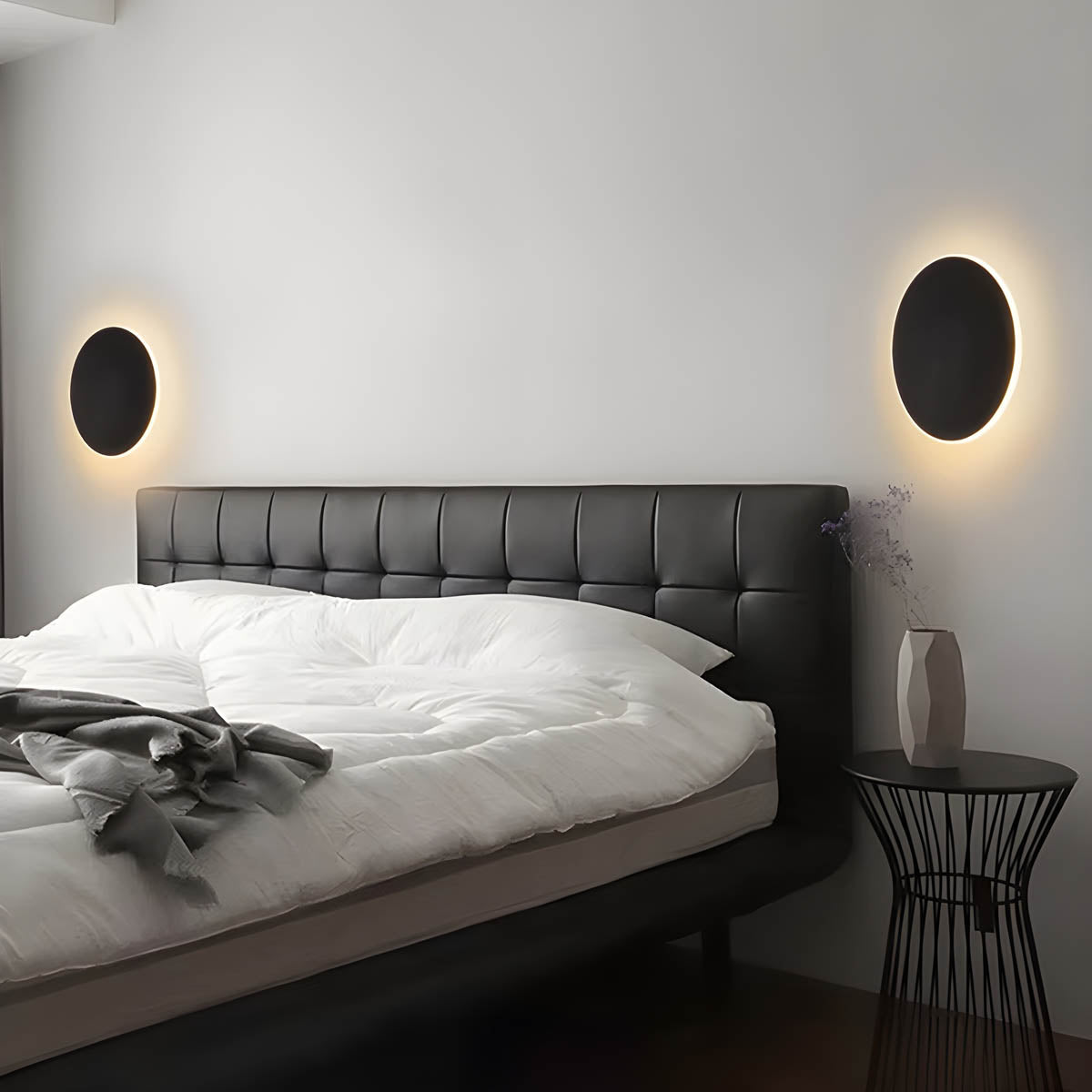 Slim, Stylish and Atmospheric Wall Lamp