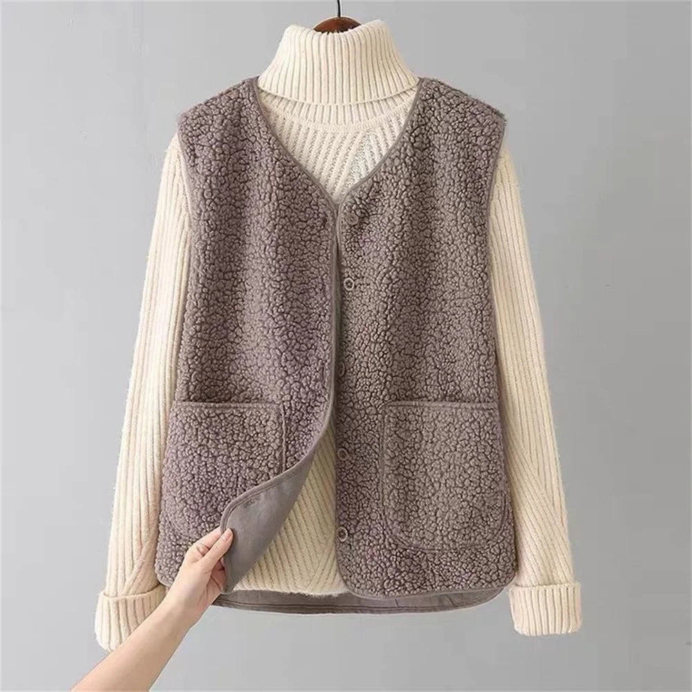 Women Classic Cardigan | Elegant and Comfortable Knitwear for Women