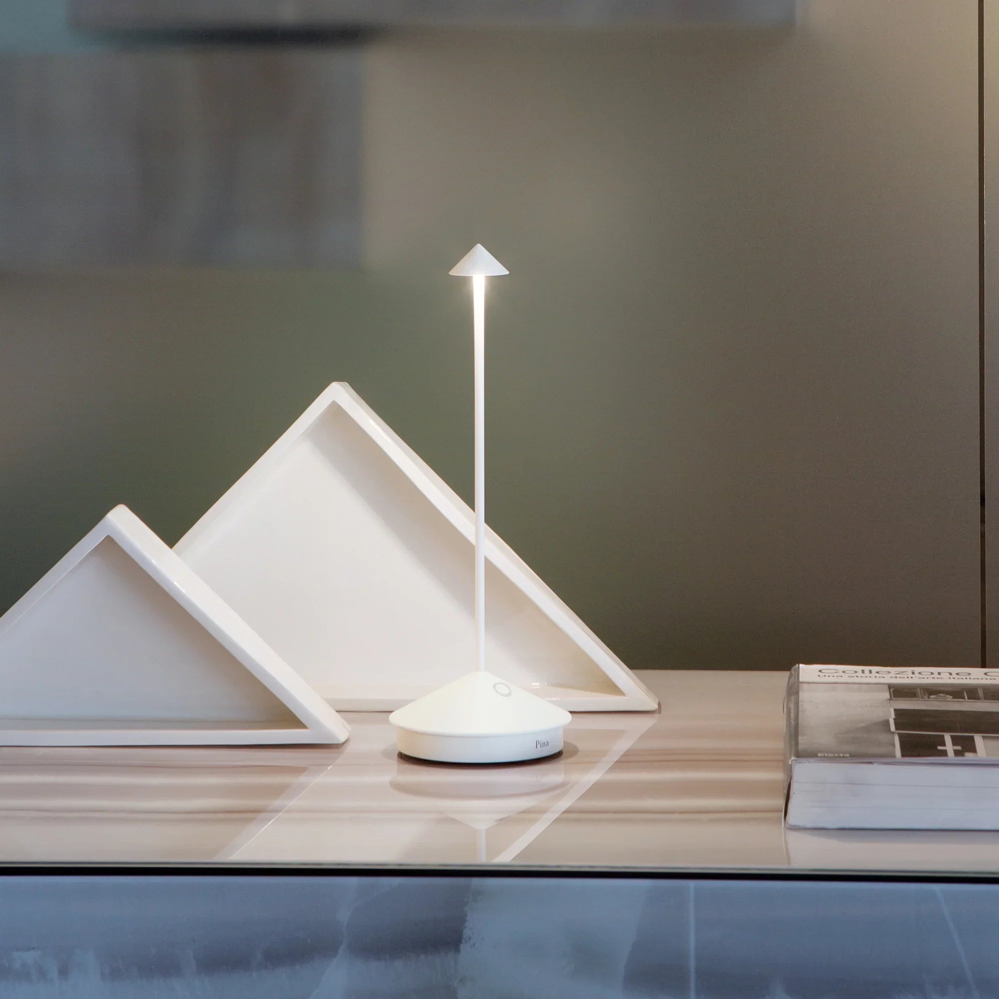 Rechargeable Wireless LED Table Lamp