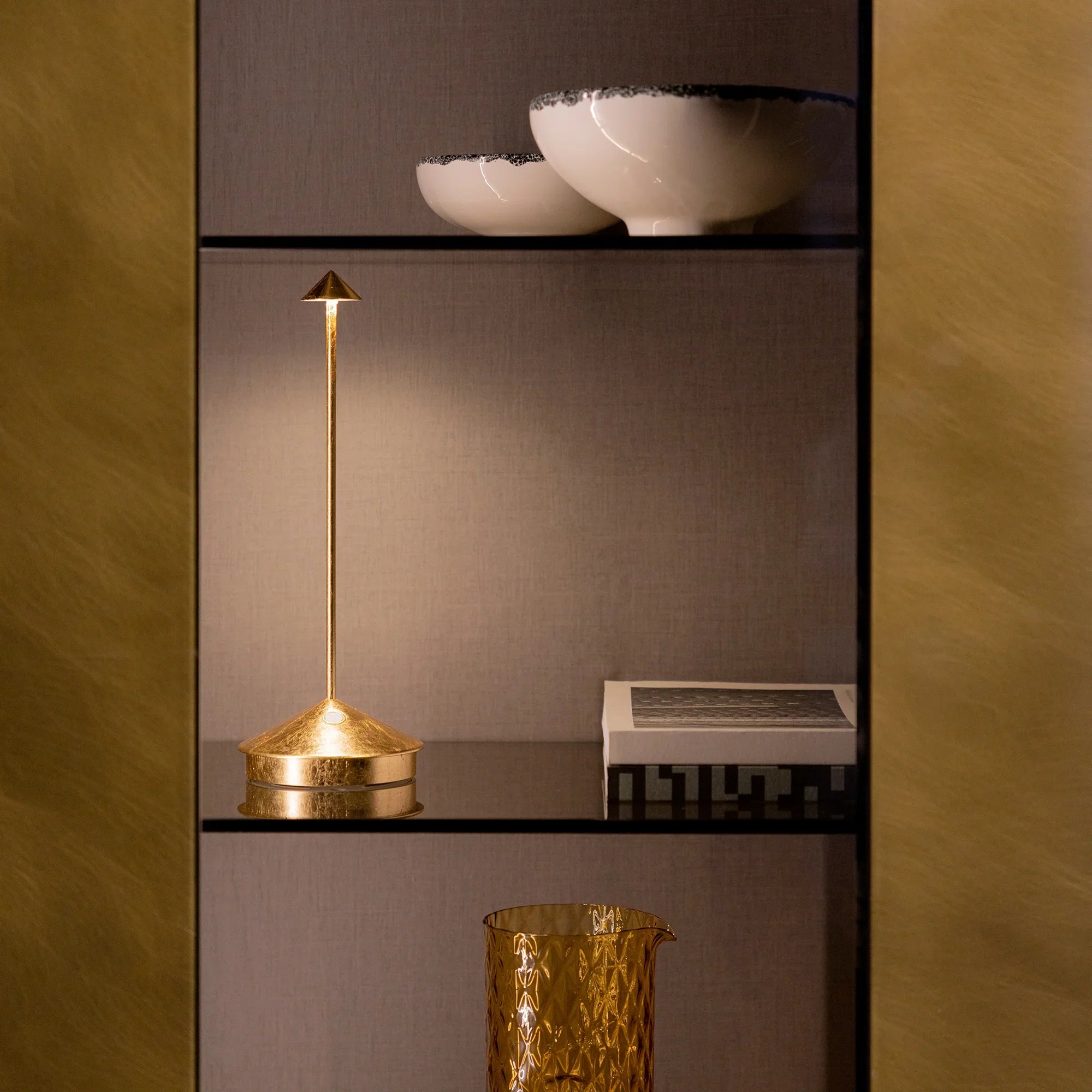 Rechargeable Wireless LED Table Lamp