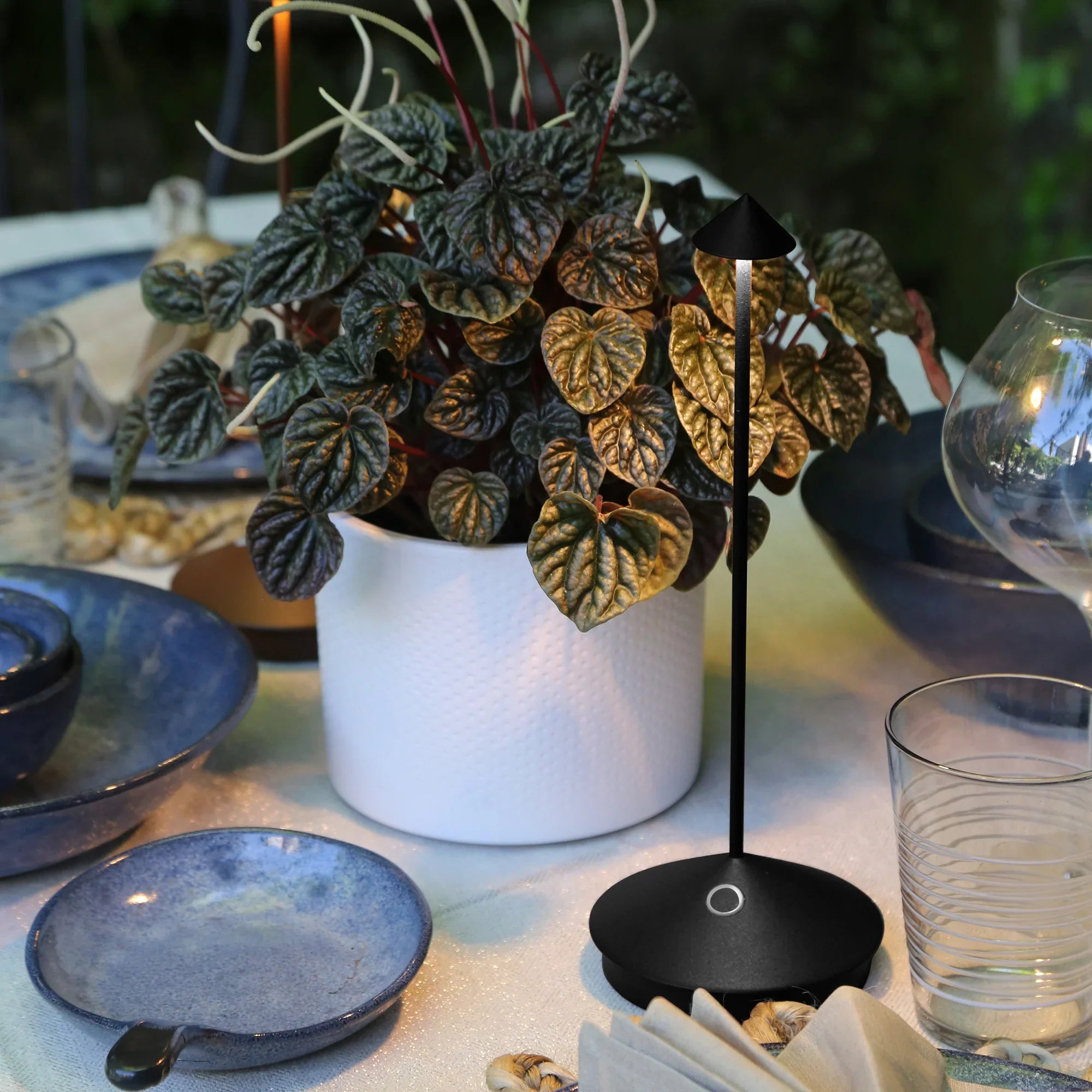 Rechargeable Wireless LED Table Lamp