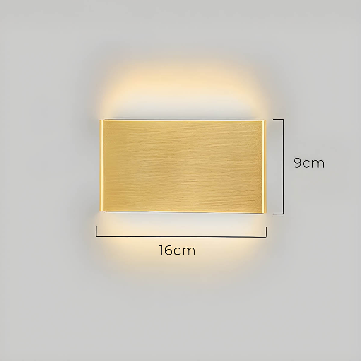 Elegant, Timeless, and Versatile Wall Lamp
