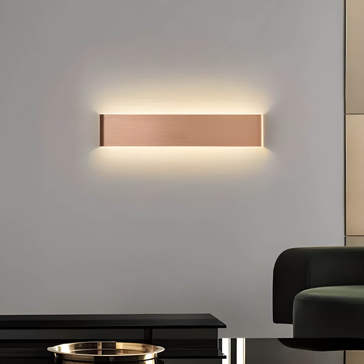 Elegant, Timeless, and Versatile Wall Lamp