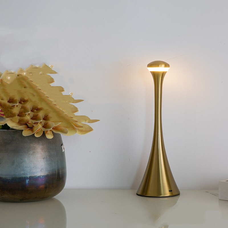 Modern Rechargeable Table Lamp - Elegant and Wireless | ModernGlow