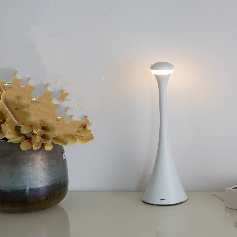 Modern Rechargeable Table Lamp - Elegant and Wireless | ModernGlow