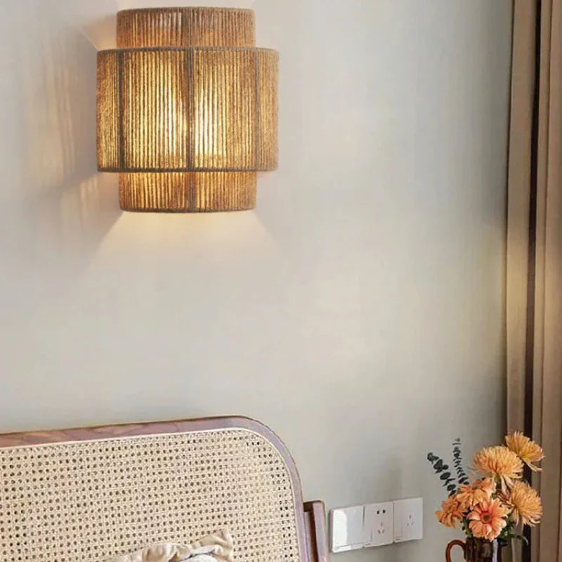 Woven Rattan Bedside Wall Lamp – Warm Vintage Elegance