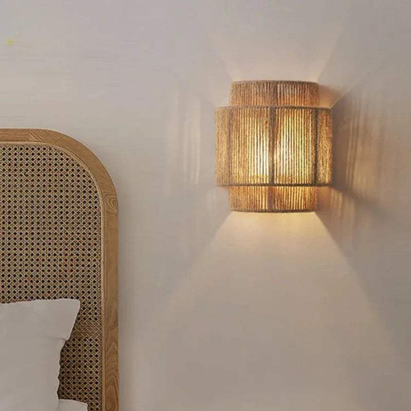 Woven Rattan Bedside Wall Lamp – Warm Vintage Elegance