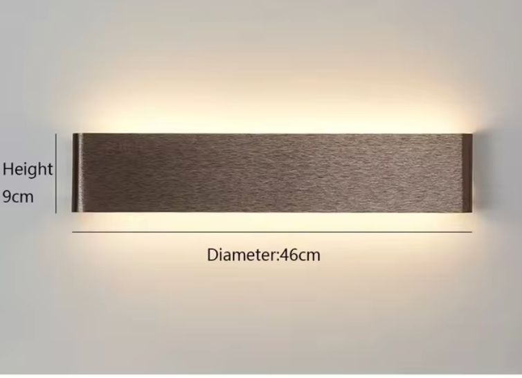 Elegant, Timeless, and Versatile Wall Lamp