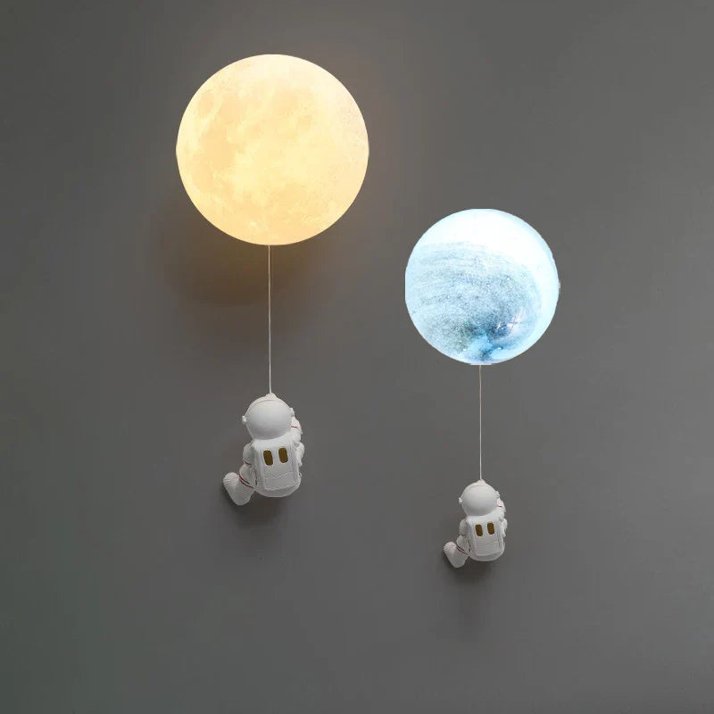 Astronaut Wall-Mounted Kids’ Bedside Lamp