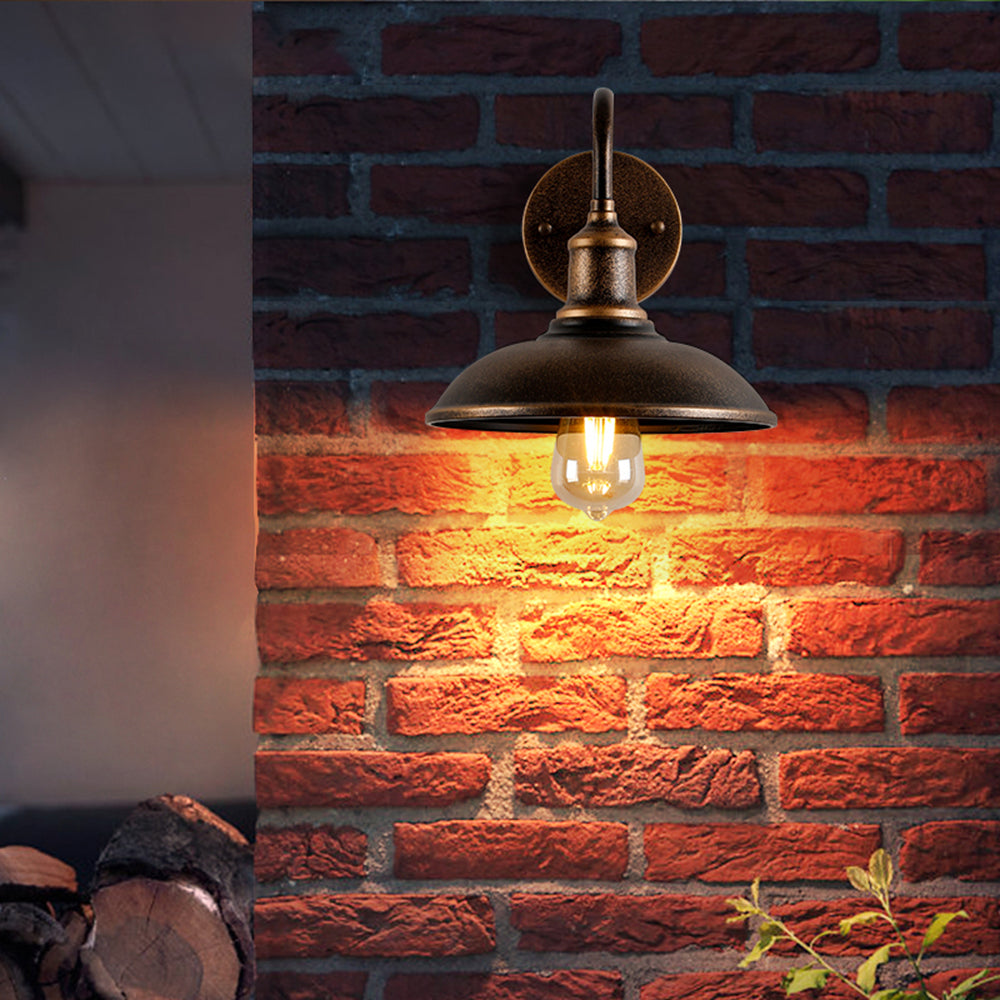 Rustic Outdoor Wall Lamp – Warm LED Illumination