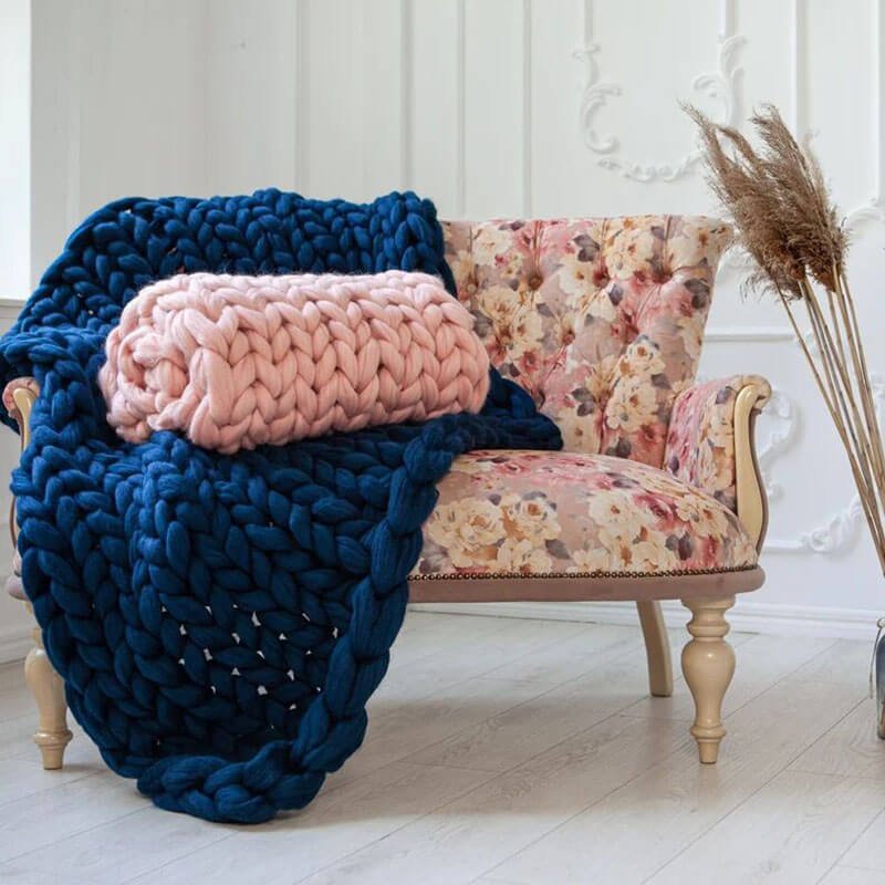 Chunky Knit Blanket | Soft and Cozy Oversized Throw for Home