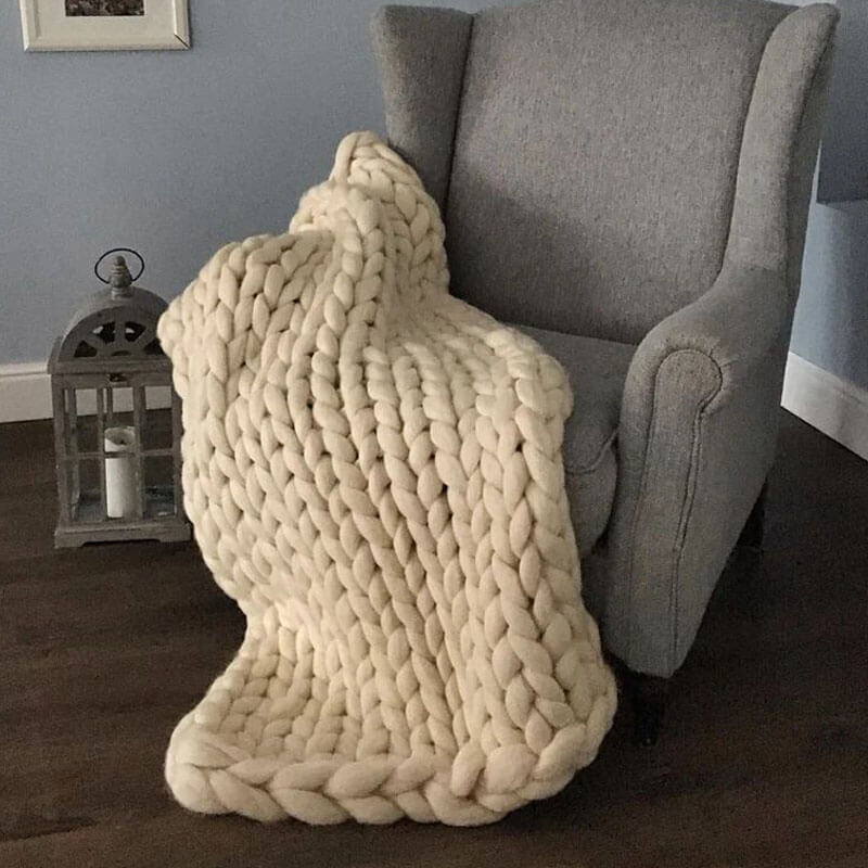 Chunky Knit Blanket | Soft and Cozy Oversized Throw for Home