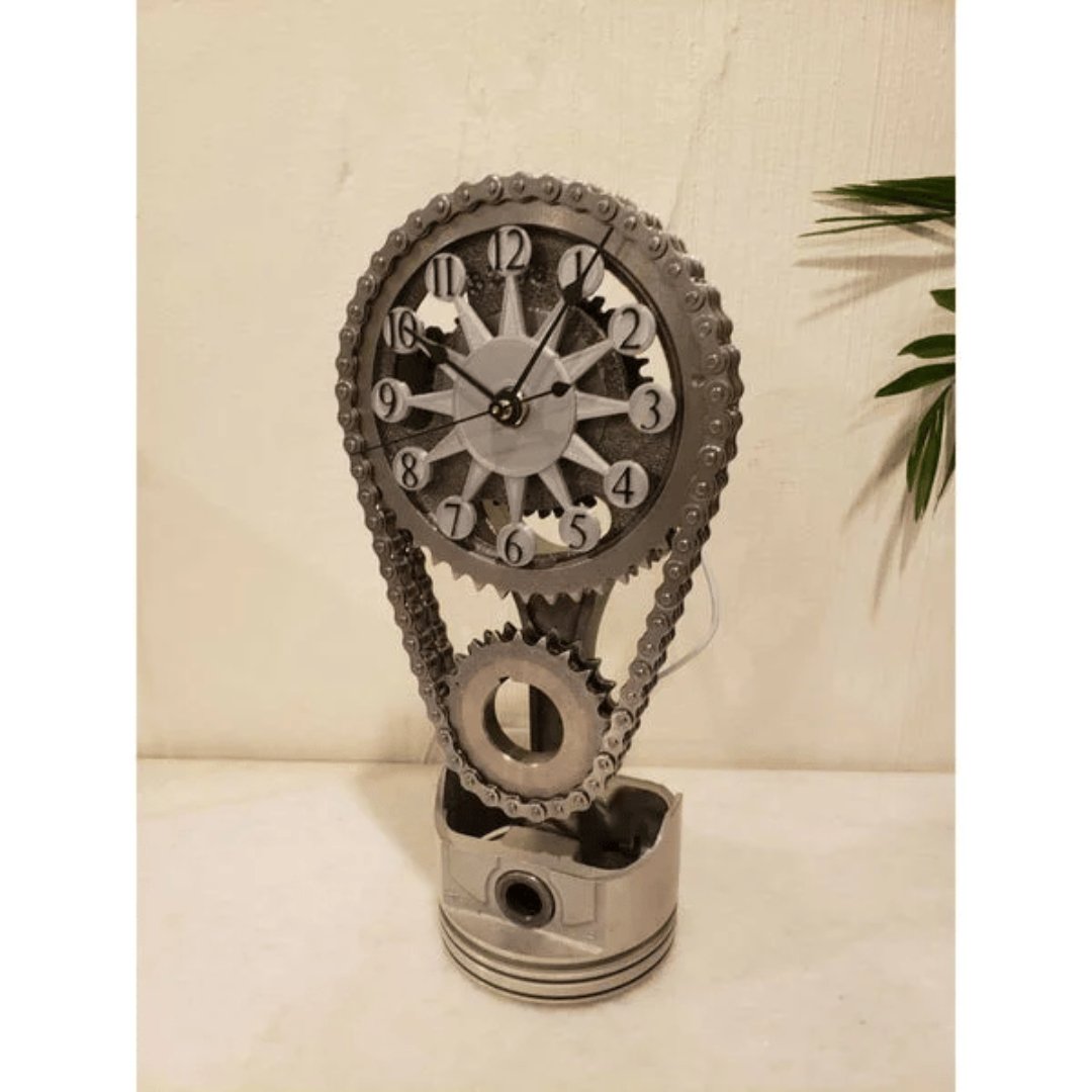 GearGlow – Modern Wall Clock with Intriguing Gear Movement