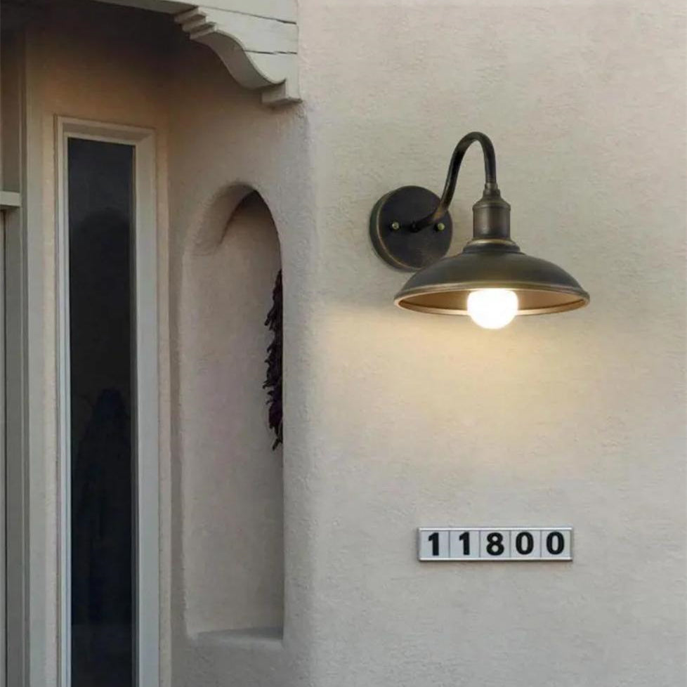 Rustic Outdoor Wall Lamp – Warm LED Illumination