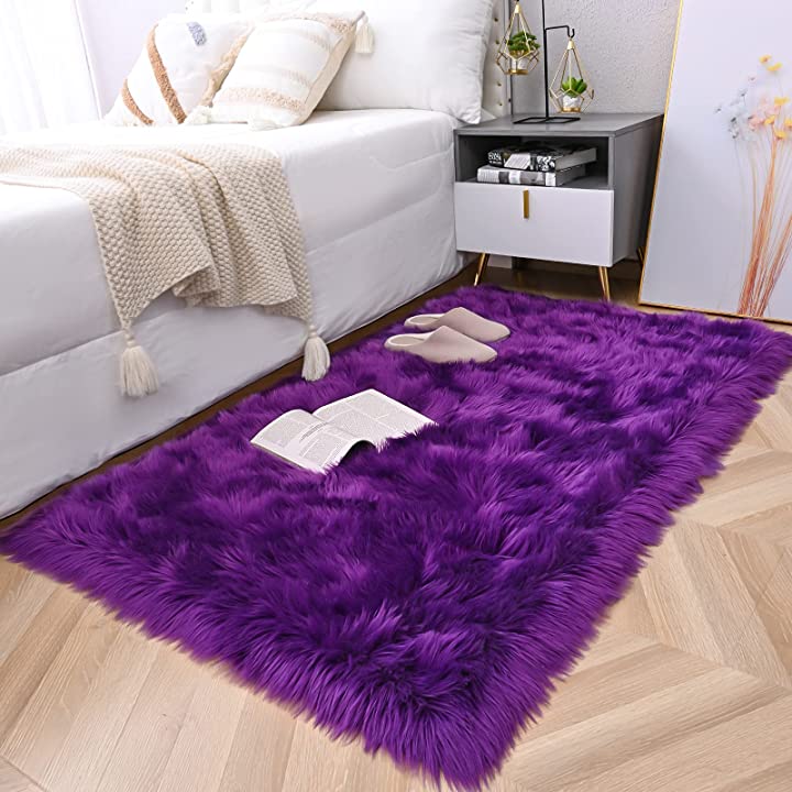 Faux Fur Round Area Rug | Soft and Plush Sheepskin Style Rug for Living Room