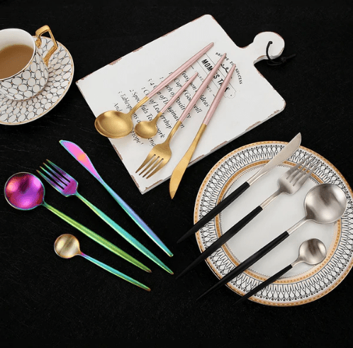 Cutlery Set | 24-Piece Stainless Steel Cutlery Collection in Gold and Silver