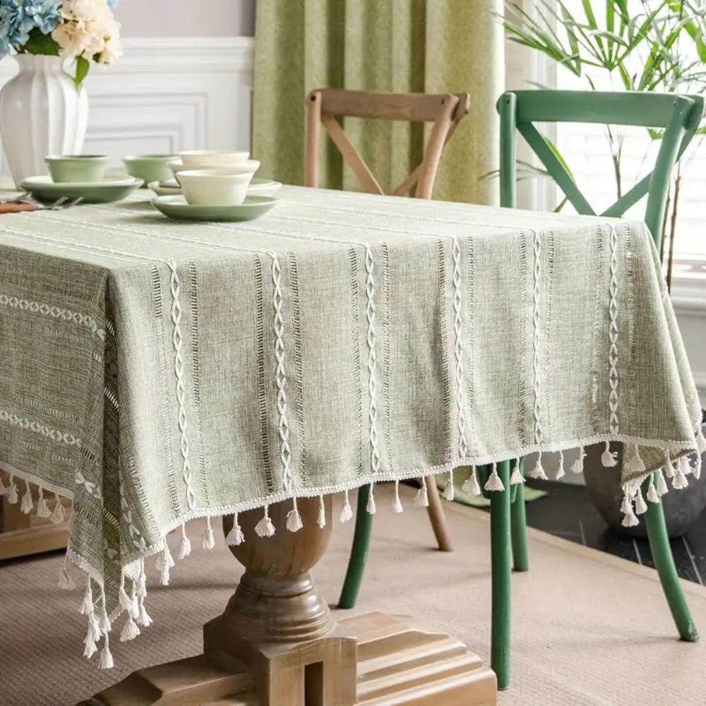 Table Accessories | Stylish Cotton and Linen Tablecloth with Tassel Edges