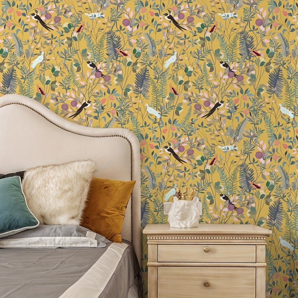 Retro Wallpaper | Stylish Golden Wallpaper Leaf Motifs with Timeless Elegance - Luxyecs