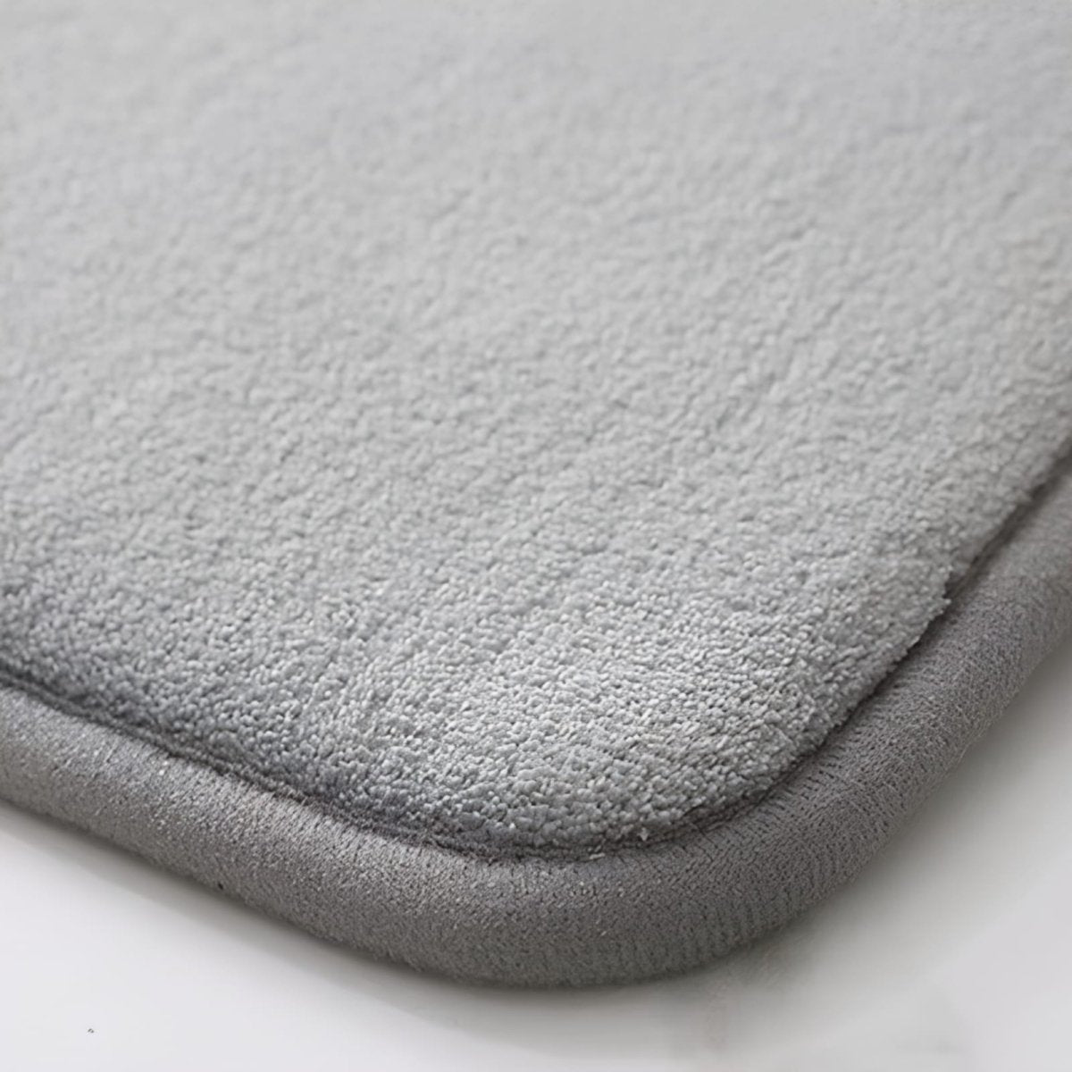 Super Absorbent Velvet Bath Mat | Anti-Slip, Quick-Dry Bathroom Rug