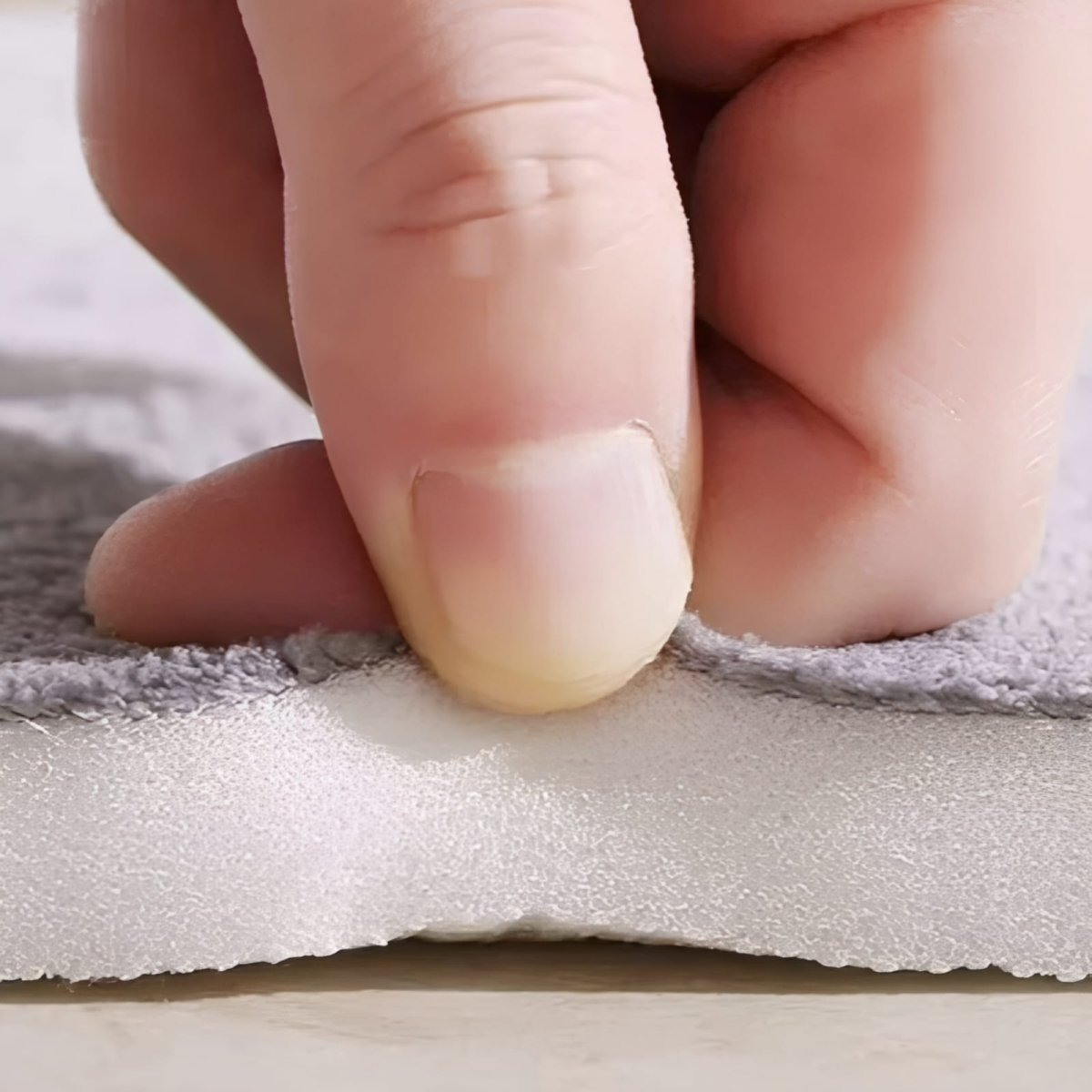 Super Absorbent Velvet Bath Mat | Anti-Slip, Quick-Dry Bathroom Rug