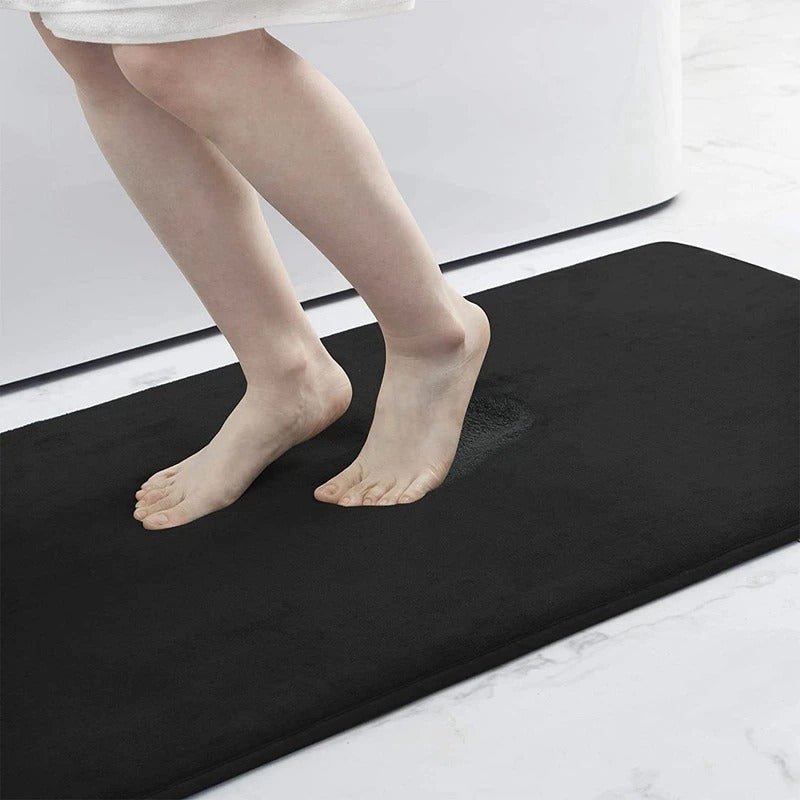 Super Absorbent Velvet Bath Mat | Anti-Slip, Quick-Dry Bathroom Rug