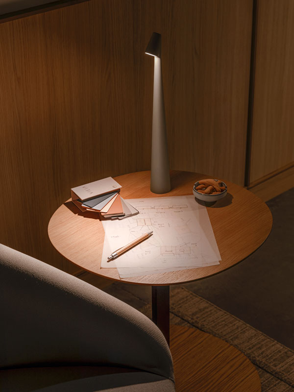 OCS Modern Minimalist Table Lamp