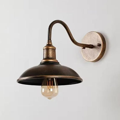 Rustic Outdoor Wall Lamp – Warm LED Illumination
