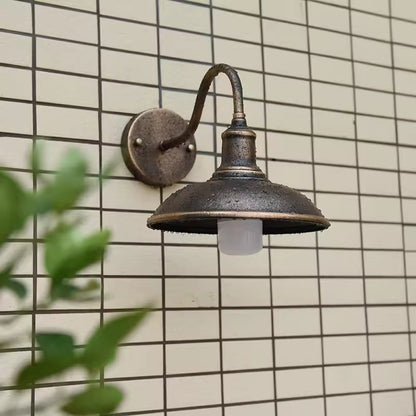 Rustic Outdoor Wall Lamp – Warm LED Illumination