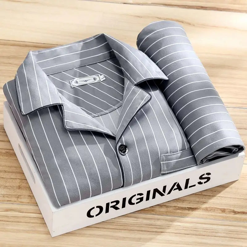 Men’s Lightweight Pajama Set – Stylish Feather Pattern Sleepwear