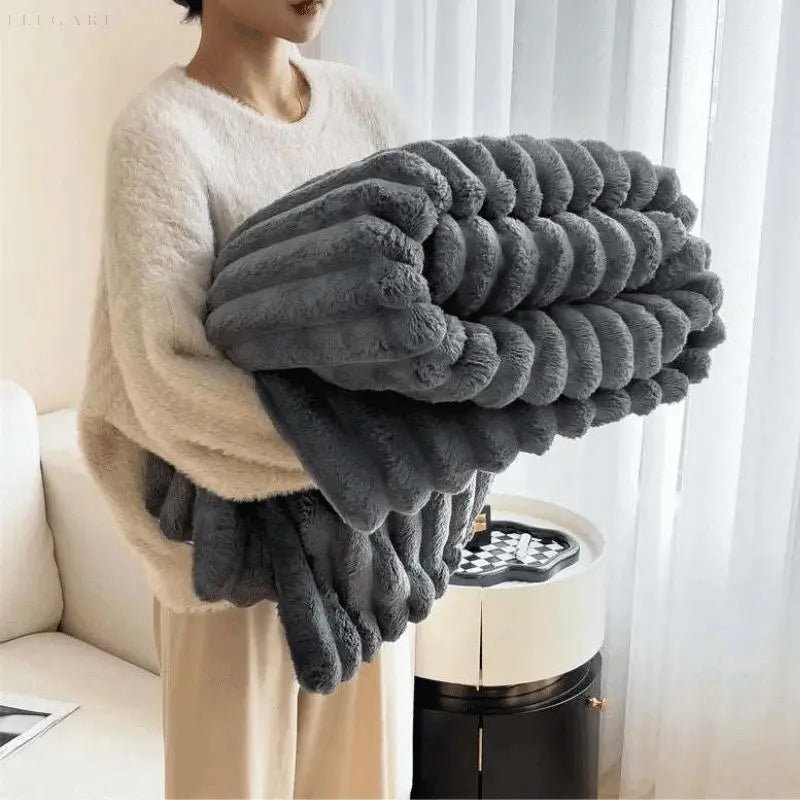 Luxyecs | Plush & Cozy Fleece Blanket