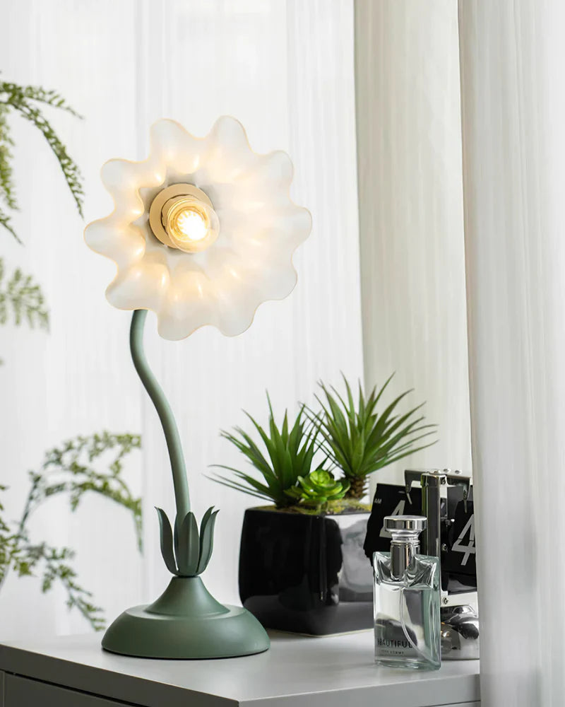 Lily Floral Table Lamp