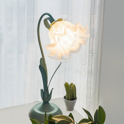 Lily Floral Table Lamp