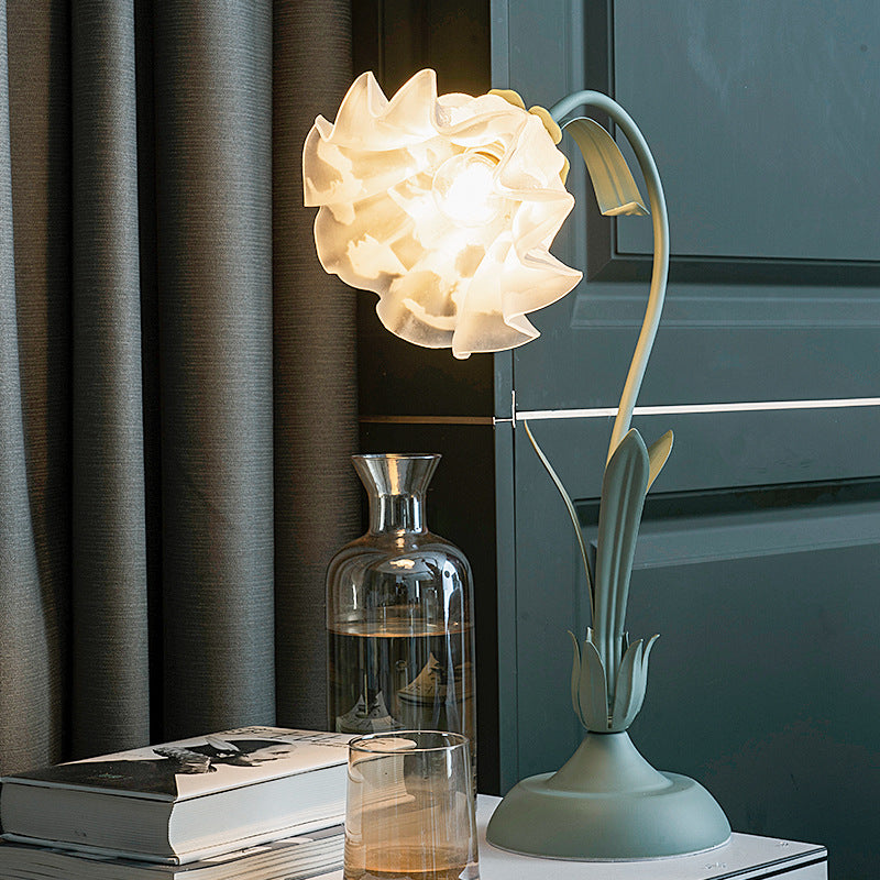 Lily Floral Table Lamp