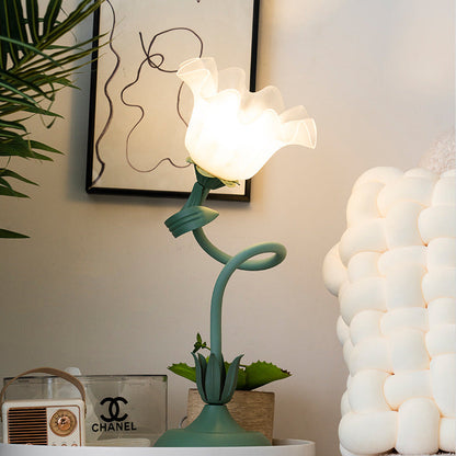 Lily Floral Table Lamp