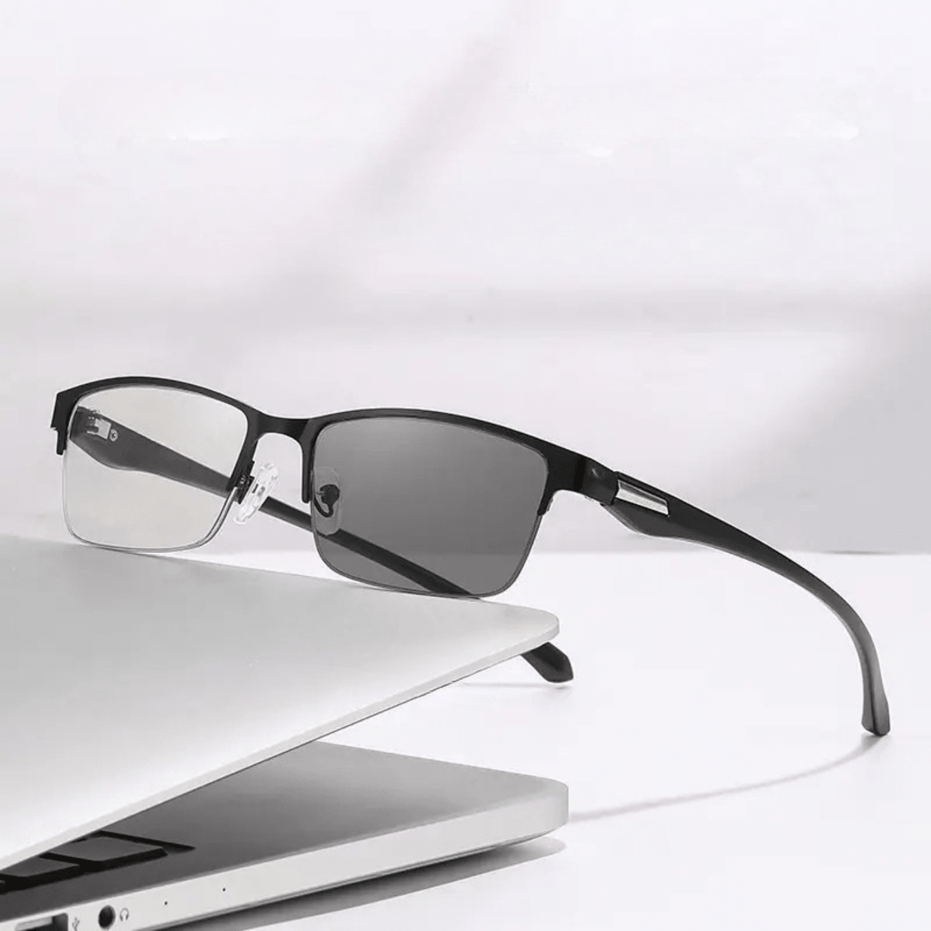 Anti Fog Reading Glasses | Clear Vision Eyewear - Luxyecs