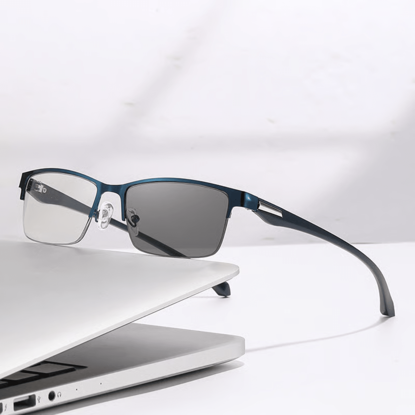 Anti Fog Reading Glasses | Clear Vision Eyewear - Luxyecs