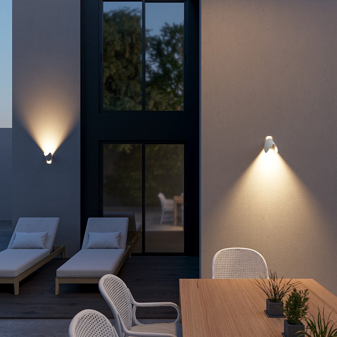 Twist Modern Wall Lamp | Stylish and Sleek Wall Light for Contemporary Spaces