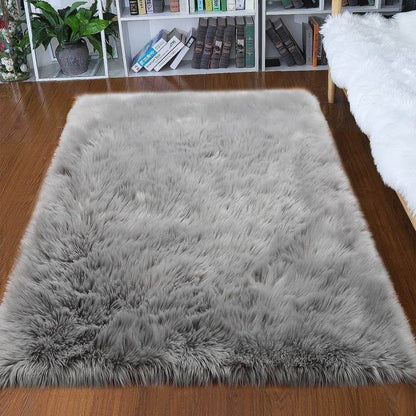 Faux Fur Round Area Rug | Soft and Plush Sheepskin Style Rug for Living Room