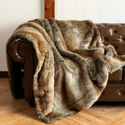 Luxyecs | Faux Fur Throw Blanket – Luxurious, Soft & Cozy Home Comfort
